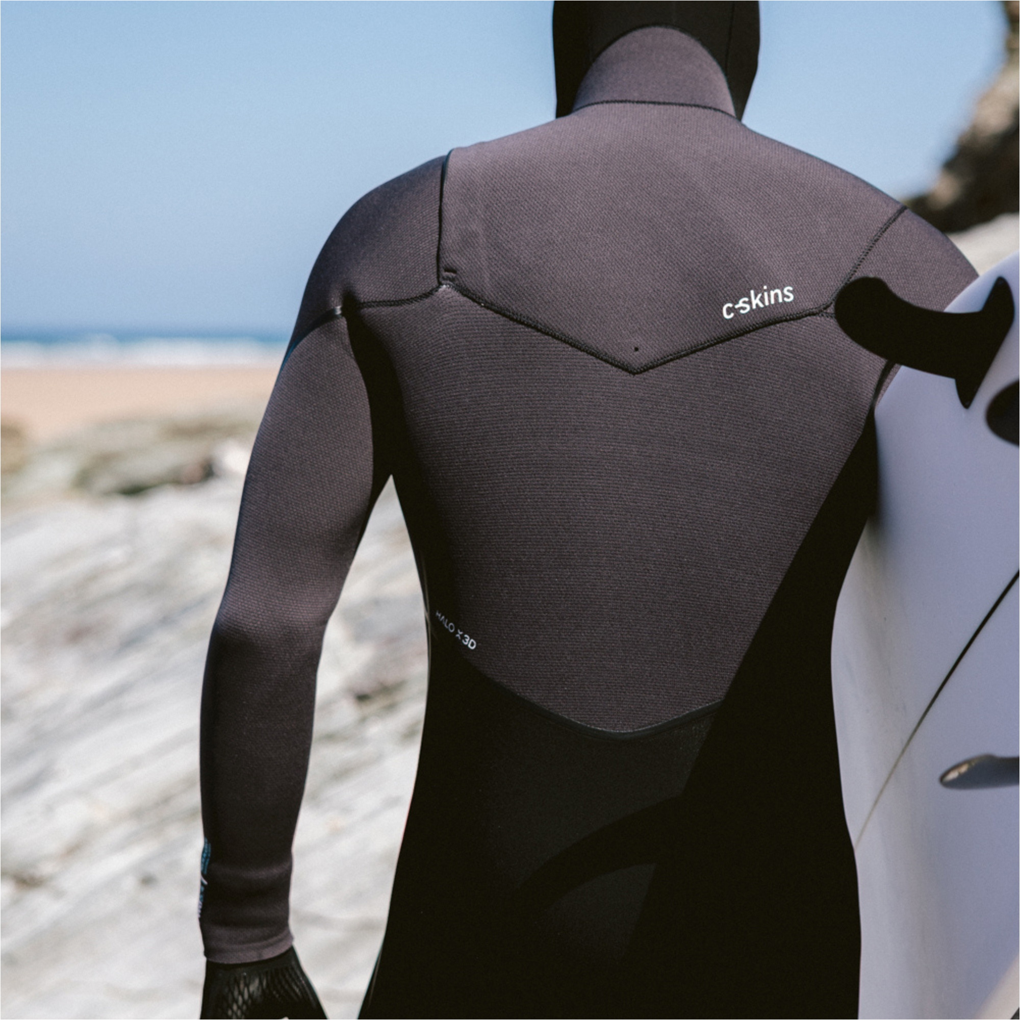 2026 C-Skins Mens Nuwave Wired 5/4mm Hooded Chest Zip Wetsuit CWI54MH - Black / Meteor / Blue